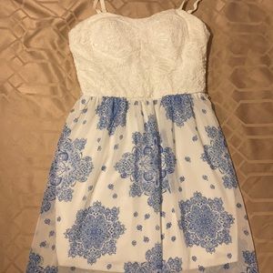 Padded dress with a “skirt” under sheer print